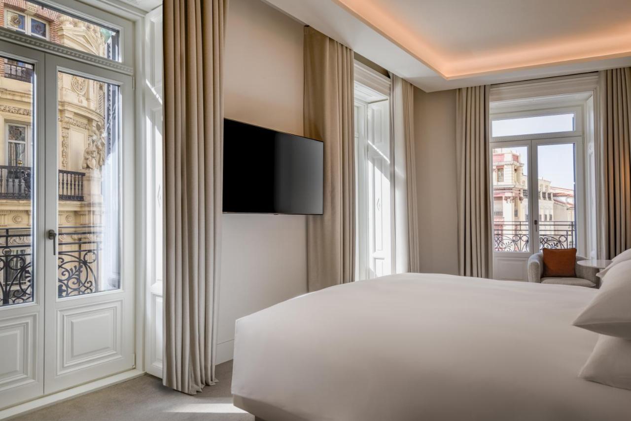 Jw Marriott Hotel Madrid Eksteriør billede