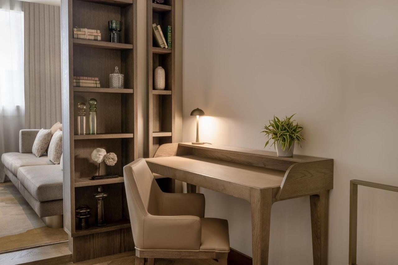 Jw Marriott Hotel Madrid Eksteriør billede