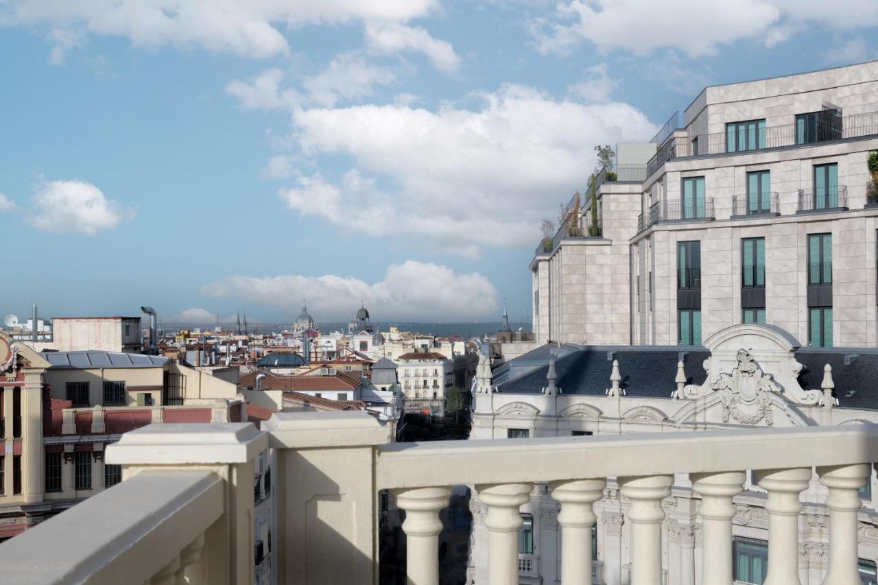 Jw Marriott Hotel Madrid Eksteriør billede