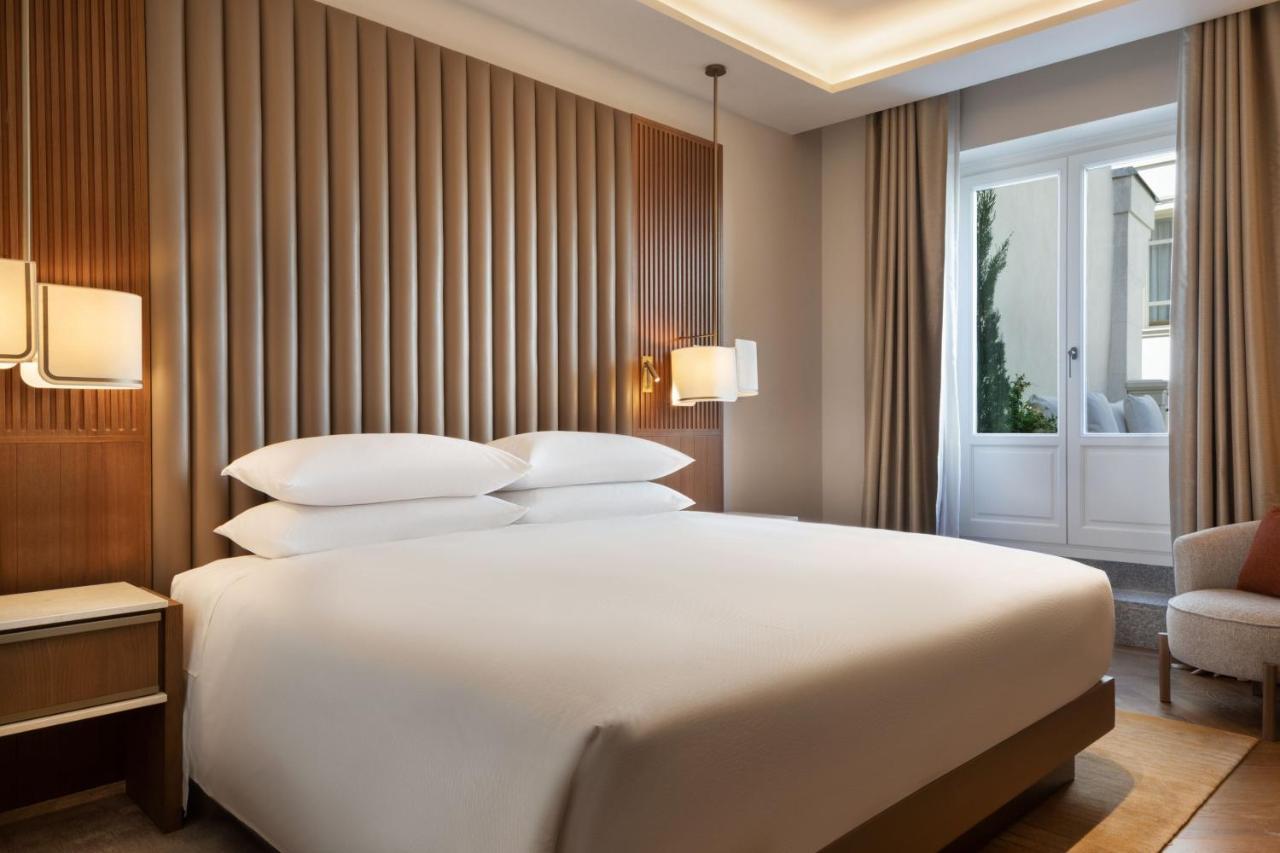 Jw Marriott Hotel Madrid Eksteriør billede