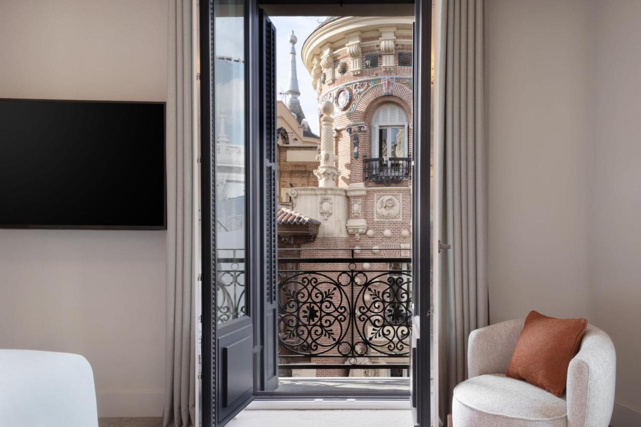 Jw Marriott Hotel Madrid Eksteriør billede