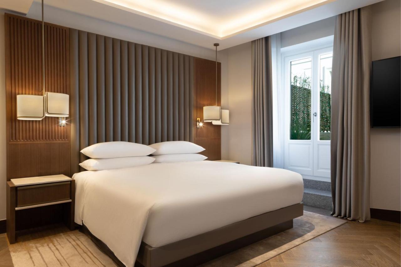 Jw Marriott Hotel Madrid Eksteriør billede