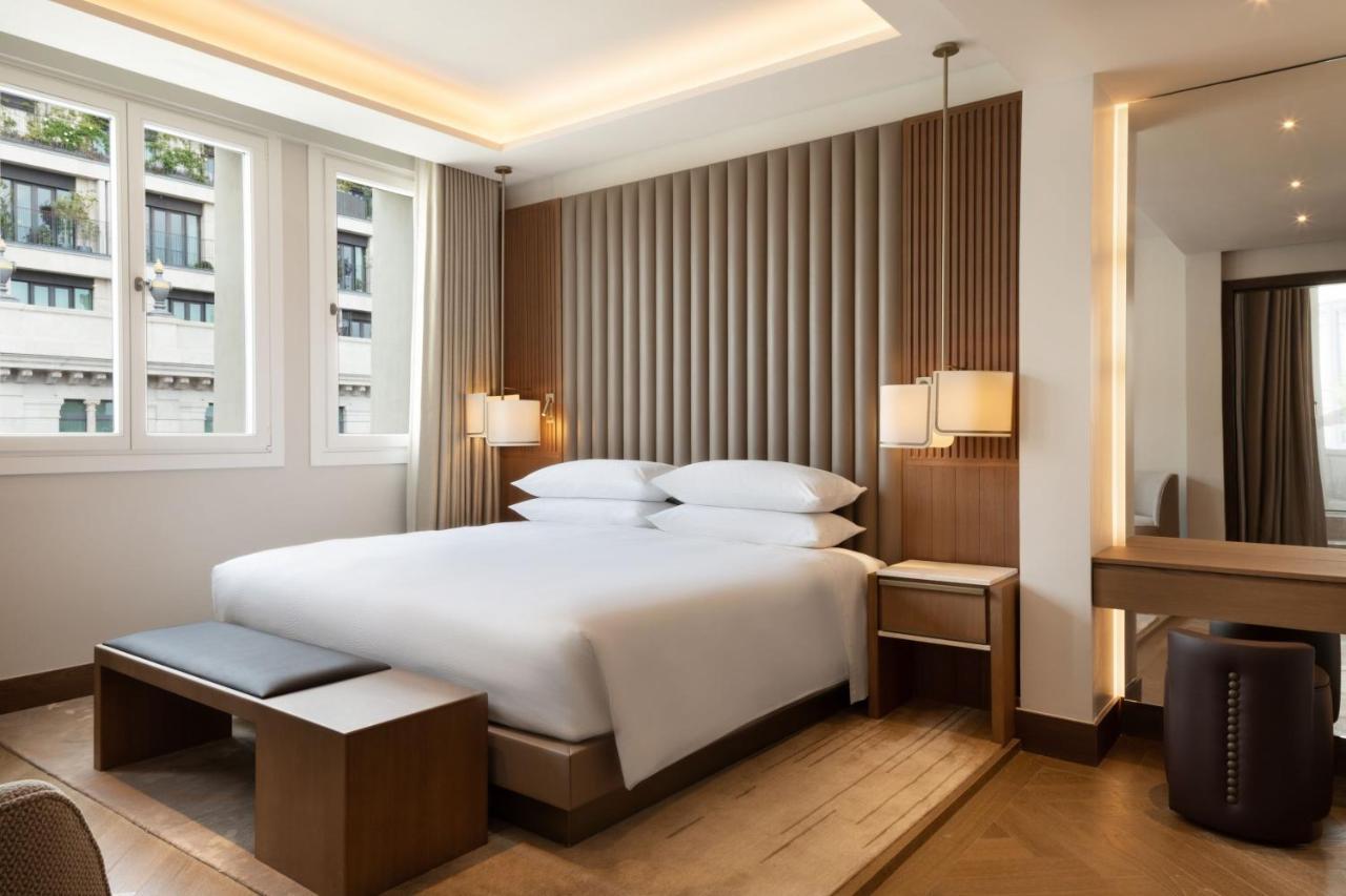 Jw Marriott Hotel Madrid Eksteriør billede