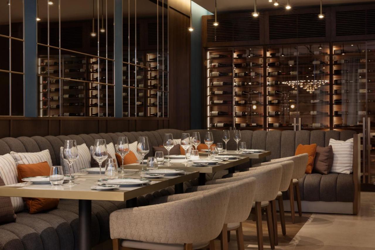 Jw Marriott Hotel Madrid Eksteriør billede
