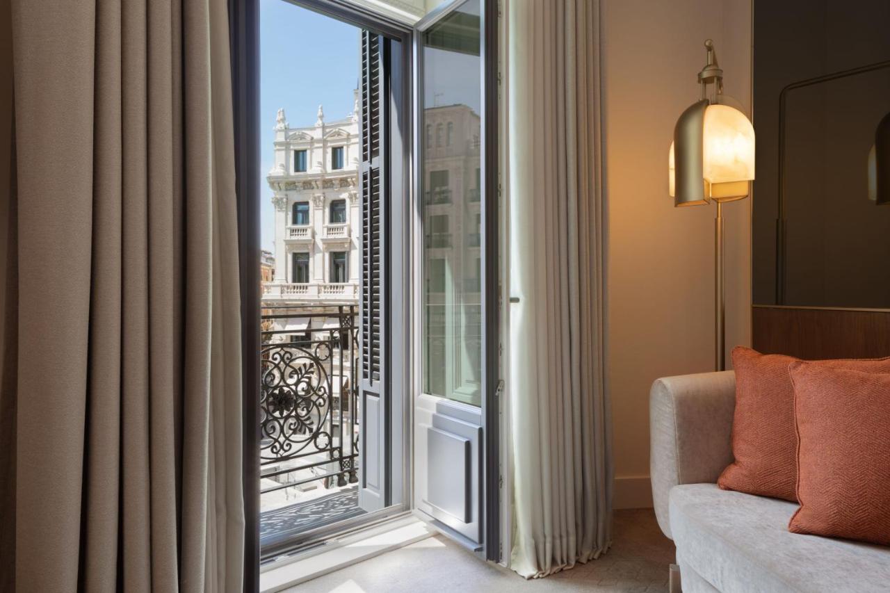 Jw Marriott Hotel Madrid Eksteriør billede