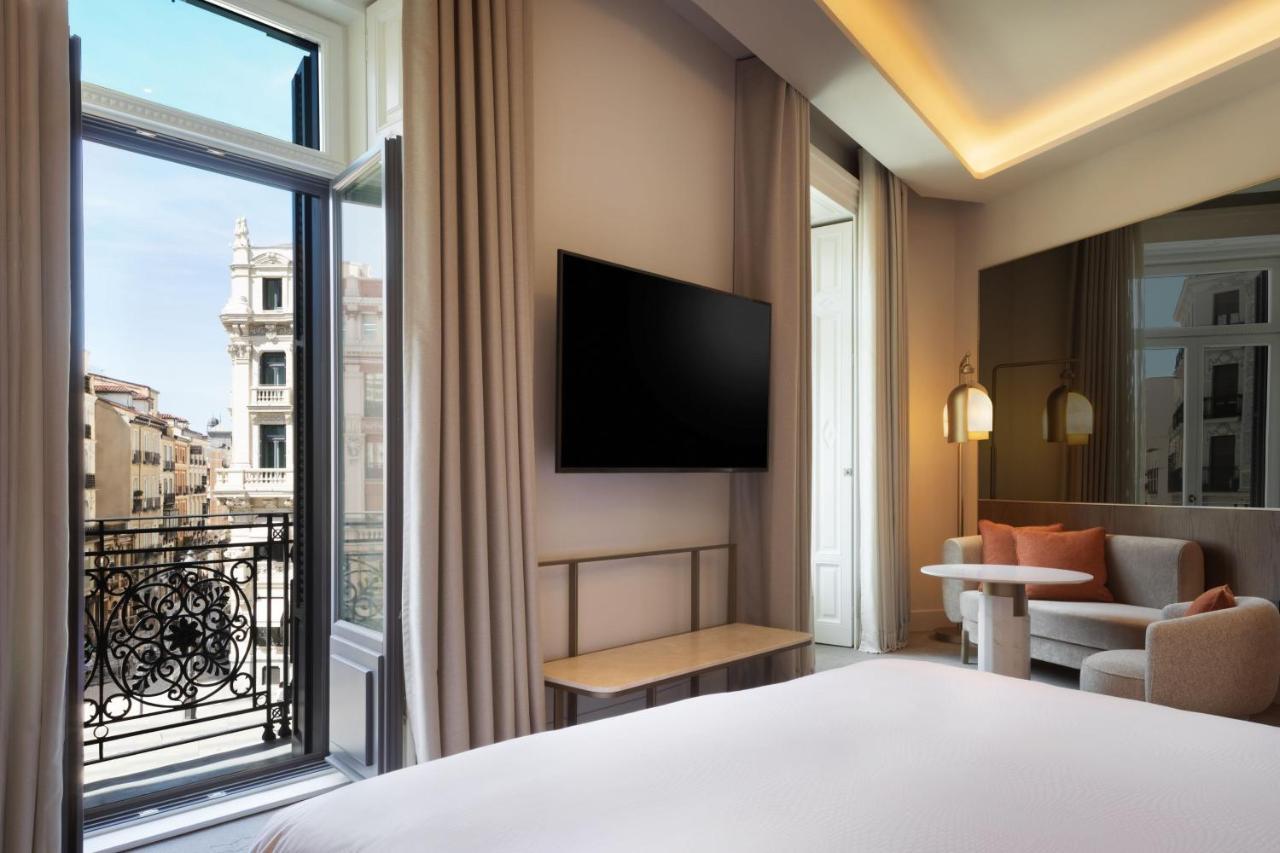 Jw Marriott Hotel Madrid Eksteriør billede