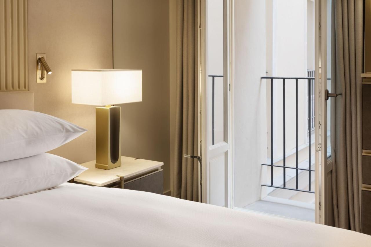 Jw Marriott Hotel Madrid Eksteriør billede