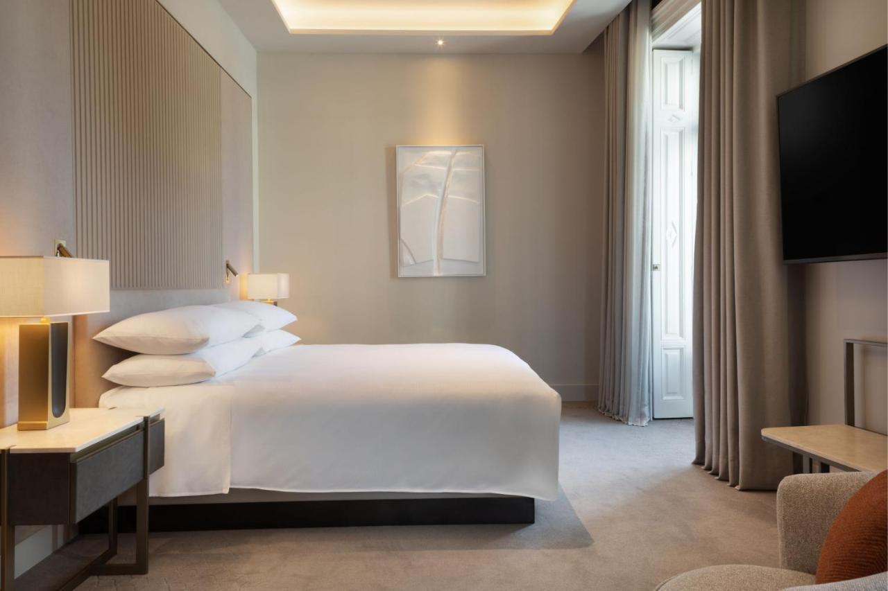 Jw Marriott Hotel Madrid Eksteriør billede