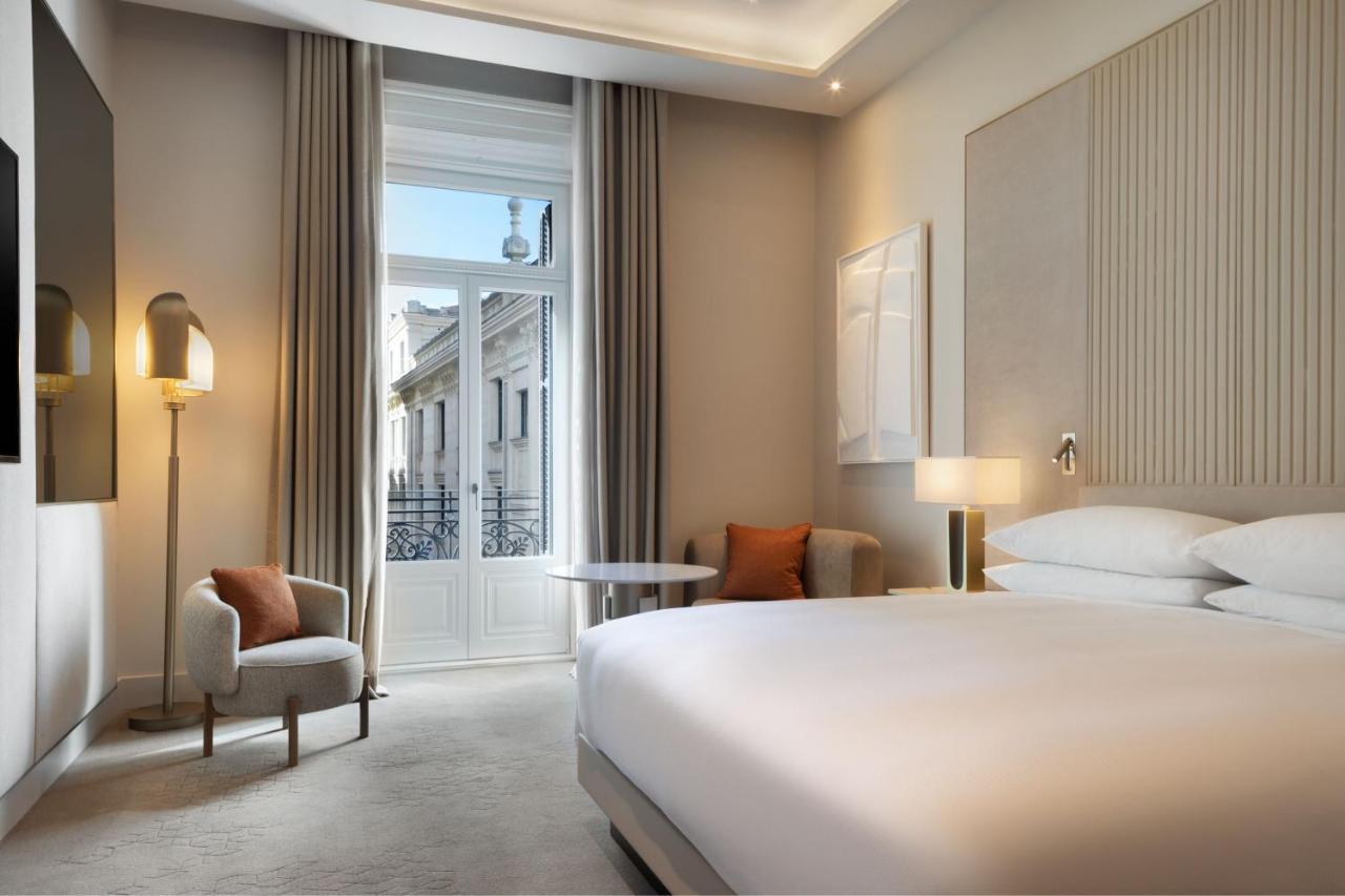Jw Marriott Hotel Madrid Eksteriør billede