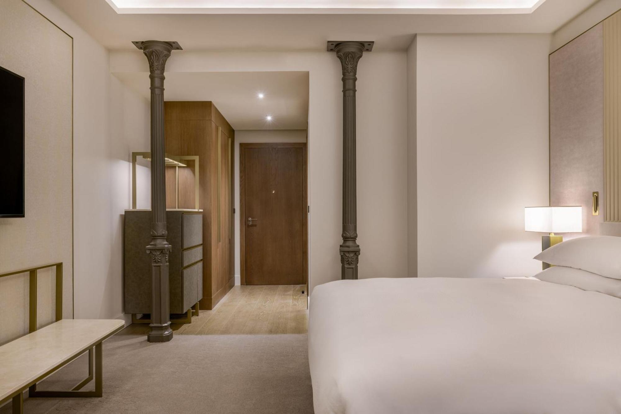 Jw Marriott Hotel Madrid Eksteriør billede